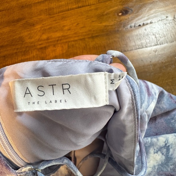 ASTR The Label Mini Dress Tie Dye Size M nwot - Picture 3 of 6